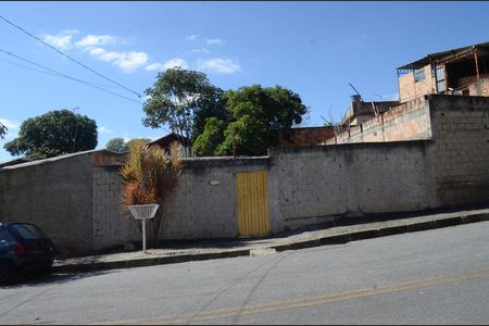 Casa para alugar com 100m², 3 quartos e 2 vagasFachada