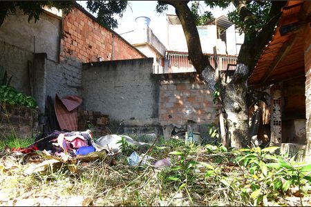 Casa para alugar com 100m², 3 quartos e 2 vagasQuintal