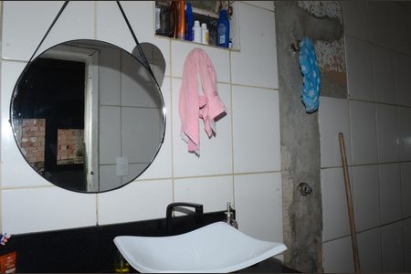 Casa para alugar com 100m², 3 quartos e 2 vagasBanheiro