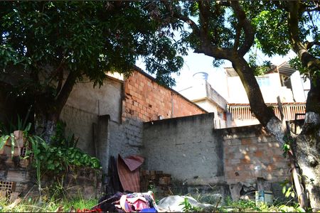 Casa para alugar com 100m², 3 quartos e 2 vagasQuintal