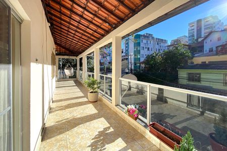 Varanda da Sala de casa para alugar com 3 quartos, 200m² em Liberdade, Belo Horizonte