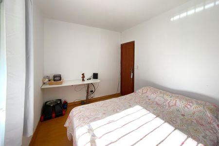 Casa para alugar com 200m², 3 quartos e 3 vagas Casa para alugar com 200m², 3 quartos e 3 vagasQuarto 2