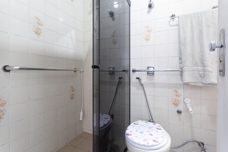 Apartamento à venda com 90m², 3 quartos e 2 vagasBanheiro da suíte 