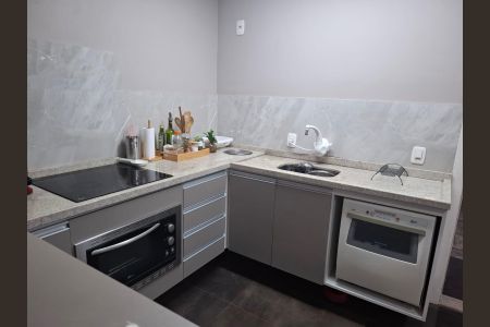 Casa de condomínio para alugar com 117m², 2 quartos e 1 vaga