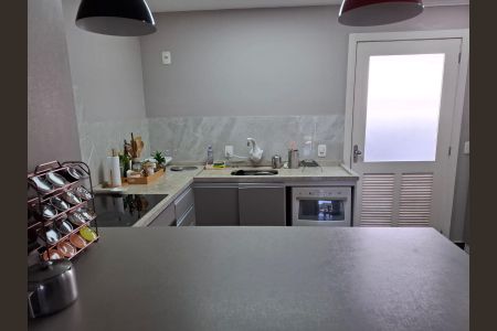 Casa de condomínio para alugar com 117m², 2 quartos e 1 vaga
