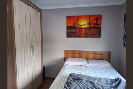Casa de condomínio para alugar com 117m², 2 quartos e 1 vaga