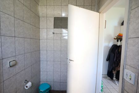 Casa à venda com 300m², 3 quartos e 2 vagas Casa à venda com 300m², 3 quartos e 2 vagasBanheiro da Suíte 1