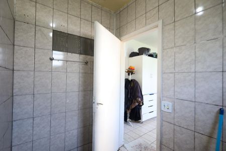 Casa à venda com 300m², 3 quartos e 2 vagas Casa à venda com 300m², 3 quartos e 2 vagasBanheiro da Suíte 1