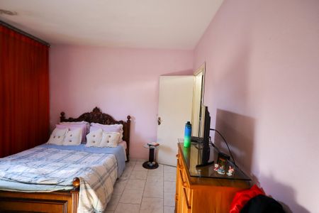 Casa à venda com 300m², 3 quartos e 2 vagas Casa à venda com 300m², 3 quartos e 2 vagasSuíte 2