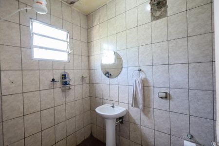 Casa à venda com 300m², 3 quartos e 2 vagas Casa à venda com 300m², 3 quartos e 2 vagasBanheiro da Suíte 1