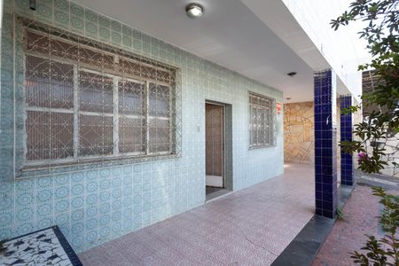 Varanda de casa à venda com 4 quartos, 183m² em Padre Eustáquio, Belo Horizonte