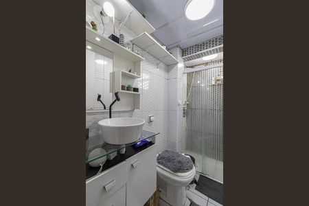 Apartamento à venda com 130m², 3 quartos e 1 vaga Apartamento à venda com 130m², 3 quartos e 1 vagaBanheiro