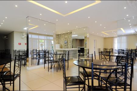 Apartamento à venda com 83m², 2 quartos e 2 vagas Apartamento à venda com 83m², 2 quartos e 2 vagasÁrea comum - Salão de festas