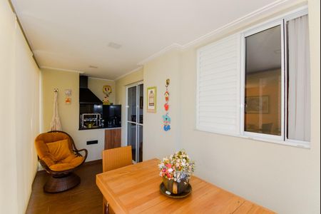 Apartamento à venda com 83m², 2 quartos e 2 vagasVaranda da Sala
