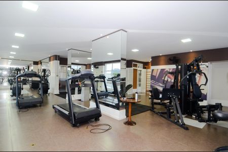 Apartamento à venda com 83m², 2 quartos e 2 vagas Apartamento à venda com 83m², 2 quartos e 2 vagasAcademia
