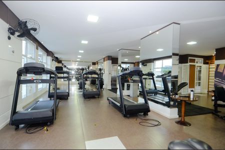 Apartamento à venda com 83m², 2 quartos e 2 vagas Apartamento à venda com 83m², 2 quartos e 2 vagasAcademia