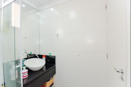 Apartamento à venda com 83m², 2 quartos e 2 vagasBanheiro da Suíte