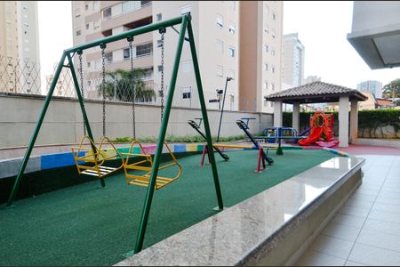 Apartamento à venda com 83m², 2 quartos e 2 vagas Apartamento à venda com 83m², 2 quartos e 2 vagasÁrea comum - Playground