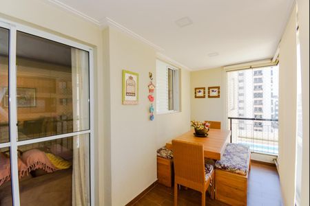 Apartamento à venda com 83m², 2 quartos e 2 vagasVaranda da Sala