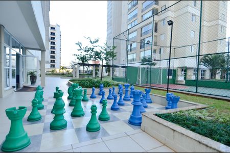 Apartamento à venda com 83m², 2 quartos e 2 vagas Apartamento à venda com 83m², 2 quartos e 2 vagasÁrea comum - Playground