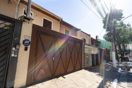 Casa para alugar com 160m², 1 quarto e 1 vaga Casa para alugar com 160m², 1 quarto e 1 vagaFachada