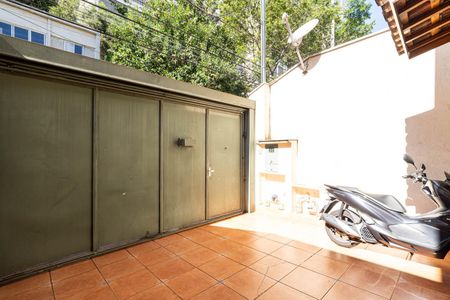 Casa para alugar com 160m², 1 quarto e 1 vaga Casa para alugar com 160m², 1 quarto e 1 vagaGaragem