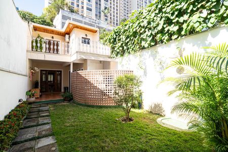 Casa para alugar com 160m², 1 quarto e 1 vaga Casa para alugar com 160m², 1 quarto e 1 vagaQuintal