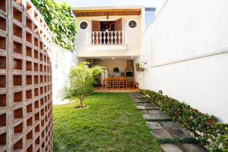 Casa para alugar com 160m², 1 quarto e 1 vaga Casa para alugar com 160m², 1 quarto e 1 vagaQuintal