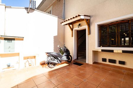 Casa para alugar com 160m², 1 quarto e 1 vaga Casa para alugar com 160m², 1 quarto e 1 vagaGaragem