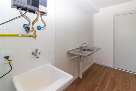 Apartamento para alugar com 37m², 2 quartos e sem vaga Apartamento para alugar com 37m², 2 quartos e sem vagaCozinha e Área de Serviço