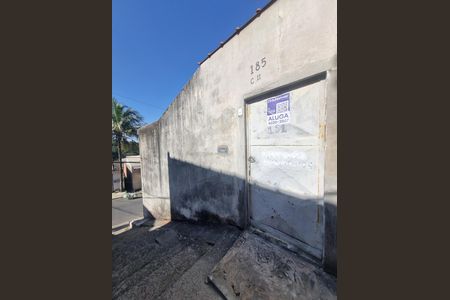 Fachada de casa para alugar com 1 quarto, 25m² em Jardim dos Pimentas, Guarulhos