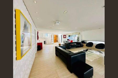 Casa à venda com 522m², 4 quartos e 3 vagas Casa à venda com 522m², 4 quartos e 3 vagasFoto 30
