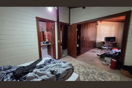 Casa de condomínio para alugar com 500m², 5 quartos e 4 vagas