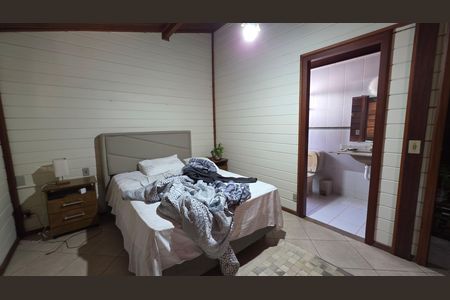 Casa de condomínio para alugar com 500m², 5 quartos e 4 vagas