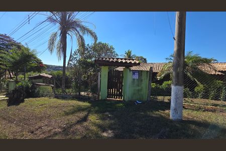 Casa de condomínio para alugar com 500m², 5 quartos e 4 vagas