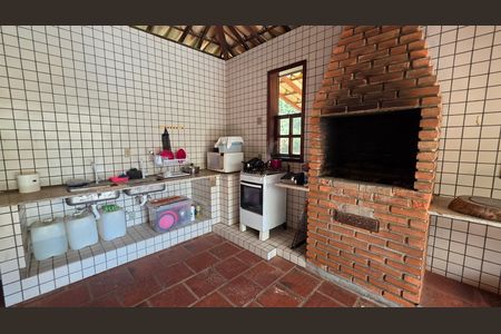 Casa de condomínio para alugar com 500m², 5 quartos e 4 vagas