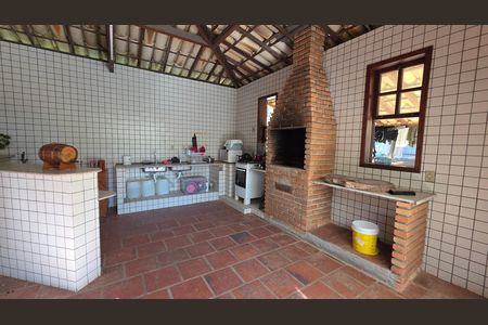 Casa de condomínio para alugar com 500m², 5 quartos e 4 vagas