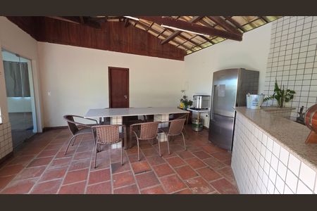 Casa de condomínio para alugar com 500m², 5 quartos e 4 vagas