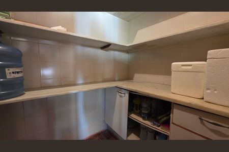 Casa de condomínio para alugar com 500m², 5 quartos e 4 vagas