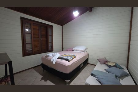 Casa de condomínio para alugar com 500m², 5 quartos e 4 vagas