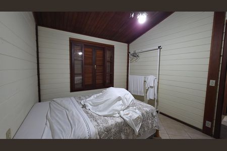 Casa de condomínio para alugar com 500m², 5 quartos e 4 vagas