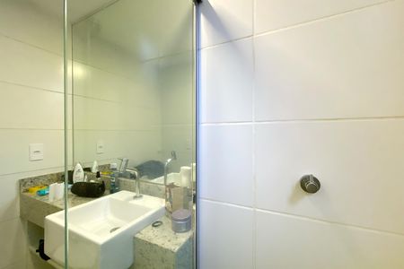 Apartamento à venda com 69m², 3 quartos e 2 vagas Apartamento à venda com 69m², 3 quartos e 2 vagasBanheiro da Suíte 1