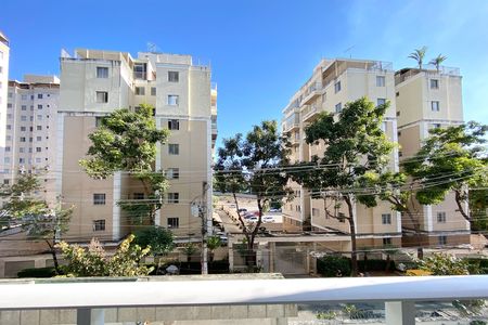 Apartamento à venda com 69m², 3 quartos e 2 vagas Apartamento à venda com 69m², 3 quartos e 2 vagasVista da Sala