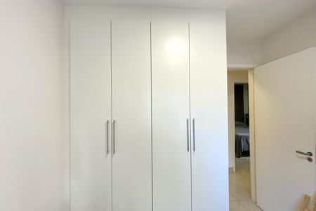 Apartamento à venda com 69m², 3 quartos e 2 vagas Apartamento à venda com 69m², 3 quartos e 2 vagasQuarto 3
