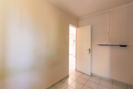 Quarto 1 de apartamento para alugar com 2 quartos, 45m² em Ayrosa, Osasco