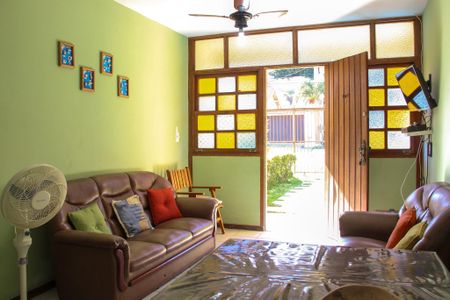 Casa de condomínio para alugar com 70m², 2 quartos e 1 vaga
