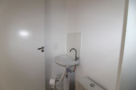 Apartamento à venda com 35m², 2 quartos e sem vaga Apartamento à venda com 35m², 2 quartos e sem vagaBanheiro