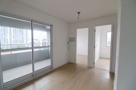 Sala/Cozinha de apartamento à venda com 2 quartos, 35m² em Ferreira, São Paulo
