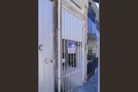 Casa para alugar com 50m², 1 quarto e sem vaga Casa para alugar com 50m², 1 quarto e sem vagaFachada