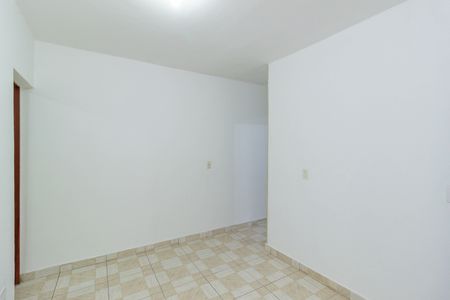 Casa para alugar com 50m², 1 quarto e sem vaga Casa para alugar com 50m², 1 quarto e sem vagaSala